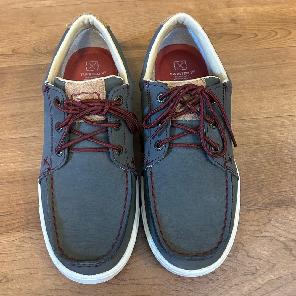 twisted X women’s casual shoe- moc toe, size 7, medium width